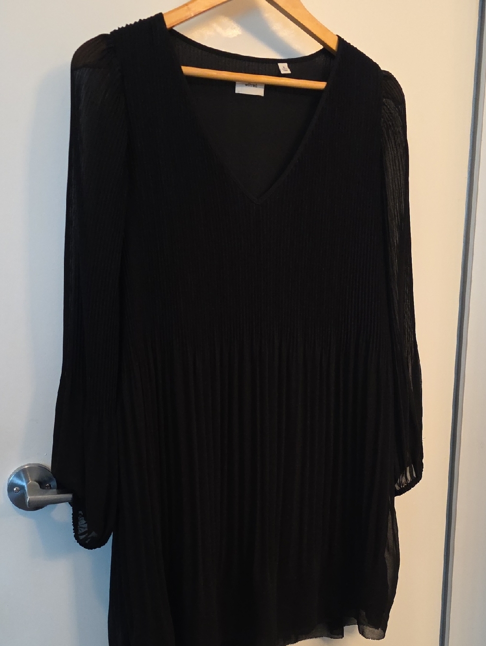 Wilfred Black Sheer-Sleeve V-Neck Dress